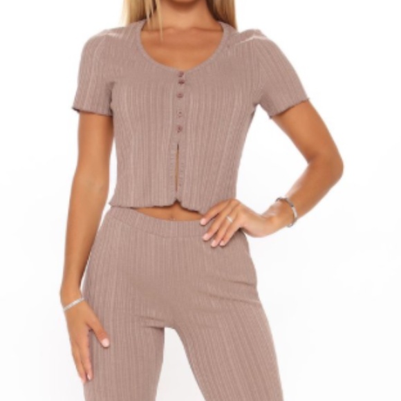 Fashion Nova Other - Fashion Nova Flare Paint Set Brown NEW WITH TAGS